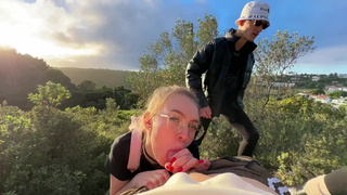 Горячее видео с минетом и случайными зрителями