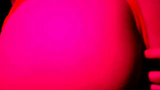 Горячий секс в розовом: страстные ласки и глубокий минет от Laruna и Mave