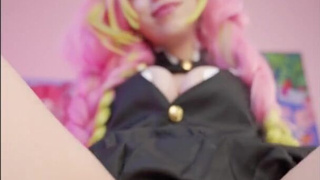 Сексуальный аниме-образ в действии