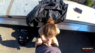 Горячие парочки дрочат друг другу на высоте