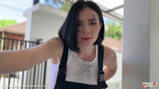 Горячее видео: страстный секс в рублях или чем-то покрепче?