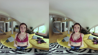 Kira Axe - Горячая украинка в откровенной VR съемке