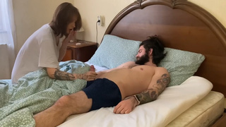 Братский финал: глоток страсти в откровенном видео