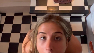 Кулинарный разврат: сочные ласки и жаркий секс пока печется пирог