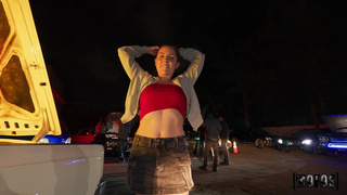 Theodora Day в горячем публичном видео