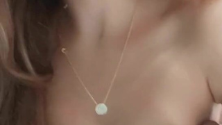 Сочные ролики из Snapchat про жесткий секс