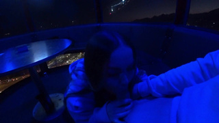 Развратное приключение: отсос на аттракционе и дикий трах дома